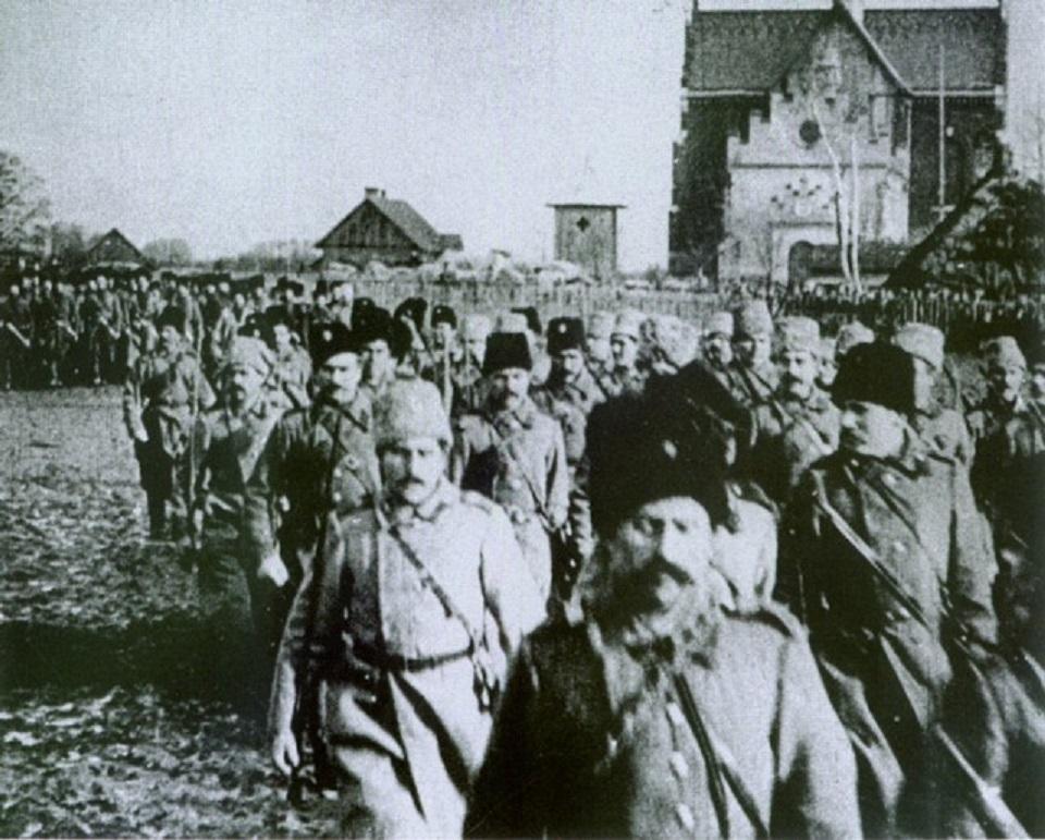 Добровольцы в Киеве