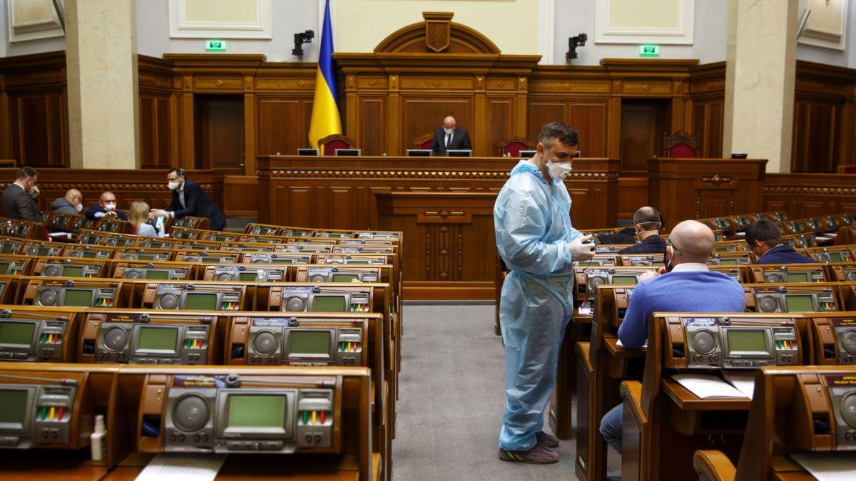 Усиновити бабака: найдивніші обіцянки політиків у 2020 році
