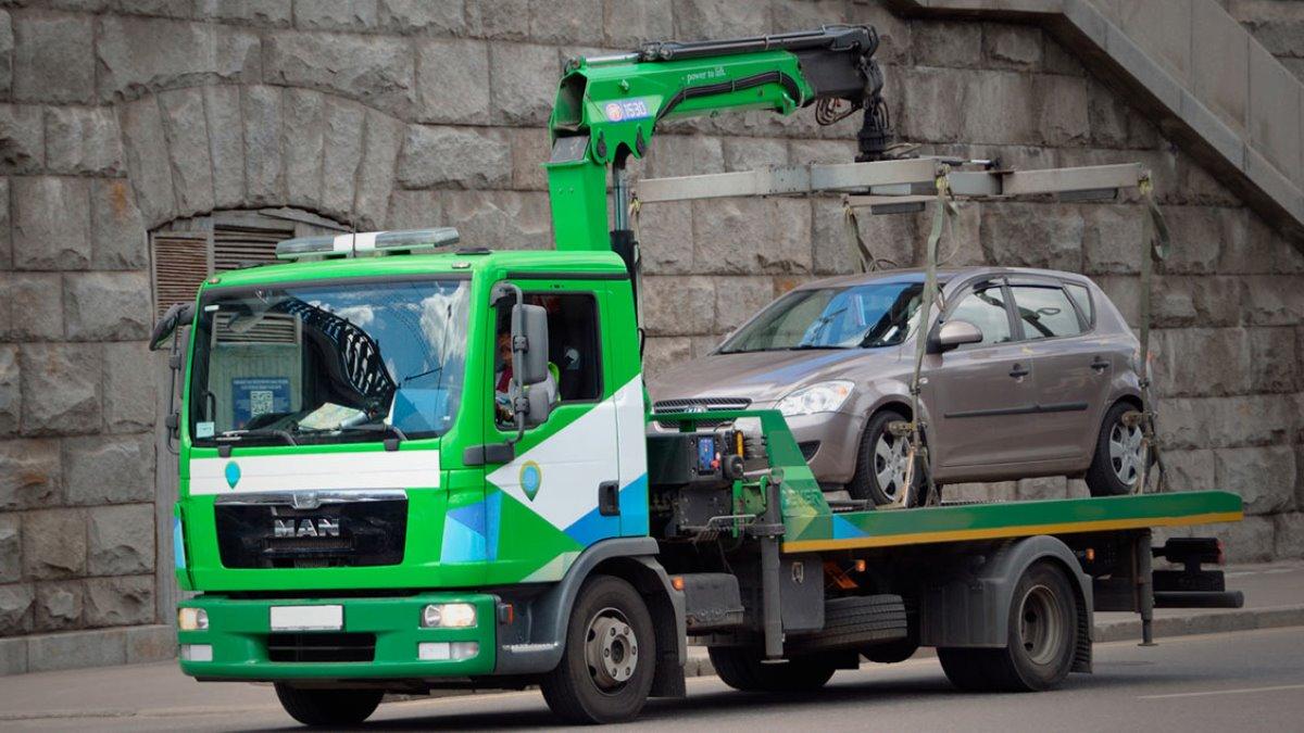 Що робити і як забрати автомобіль, поміщений на спецмайданчик