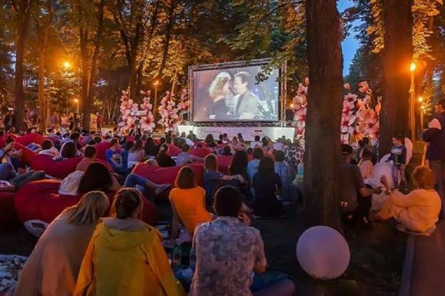“Кіновернісаж просто неба” закінчується: програма останнього дня