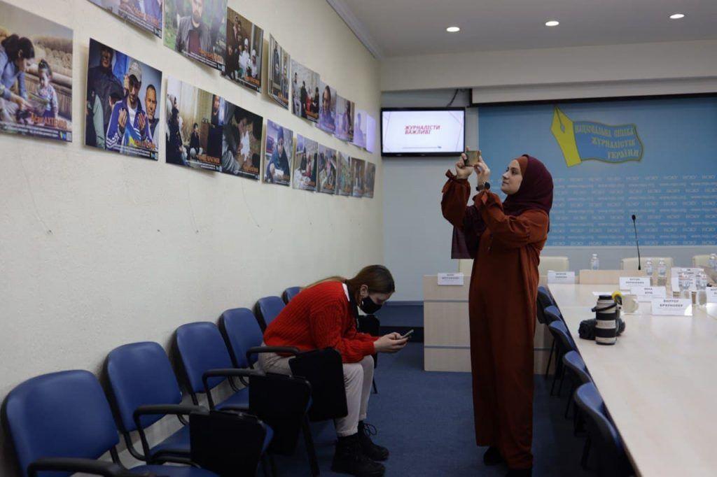 У Києві відкрили фотовиставку про кримських політв’язнів