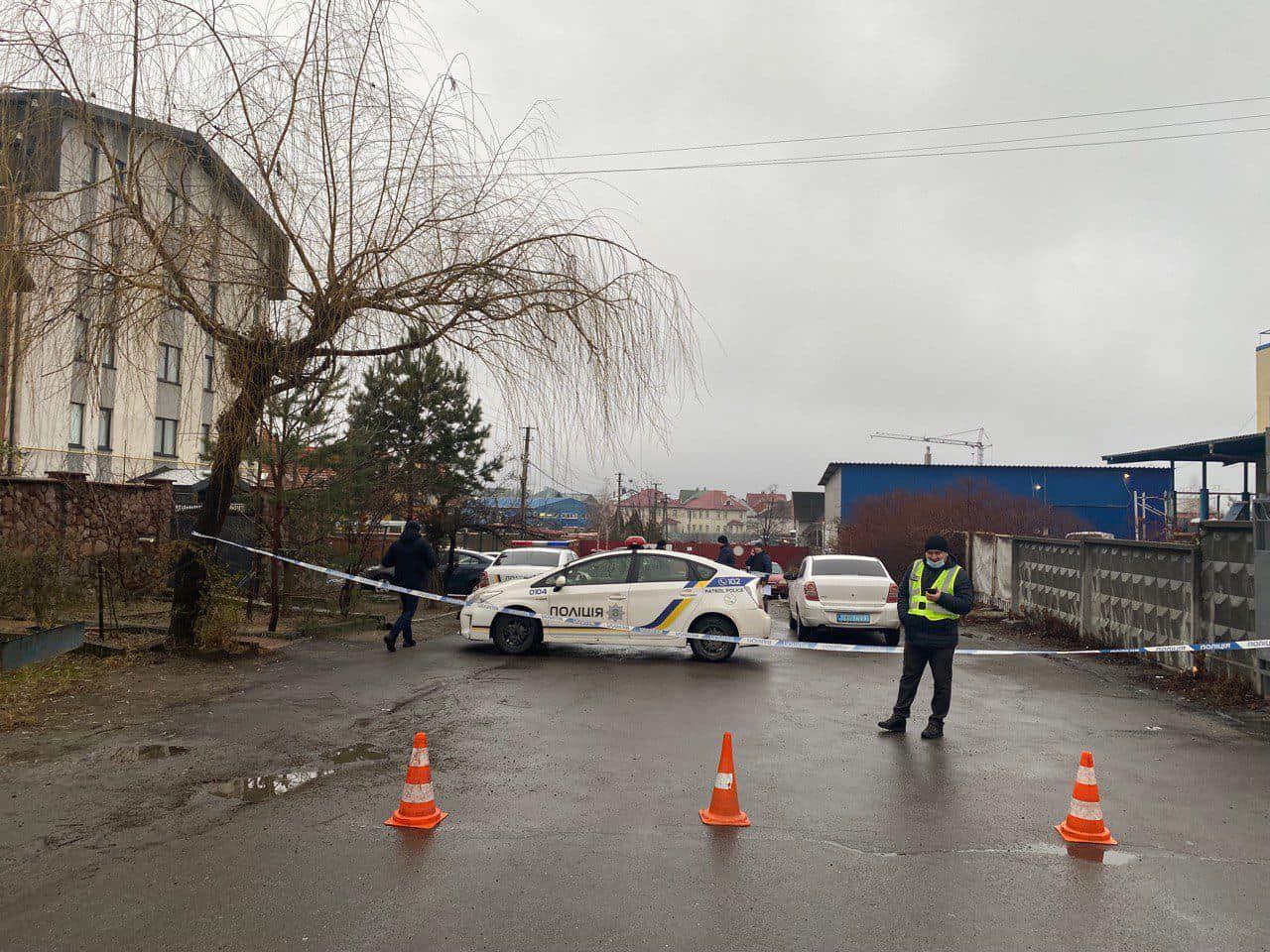 Під Києвом чоловік влаштував стрілянину, його квартиру брали штурмом (ФОТО, ВІДЕО)
