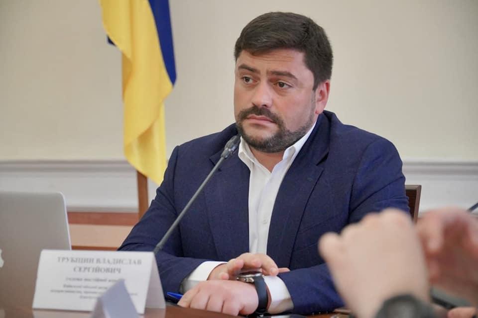 “Продав” посаду директора Житнього ринку: київський депутат-втікач Трубіцин фігурує ще в одній справі