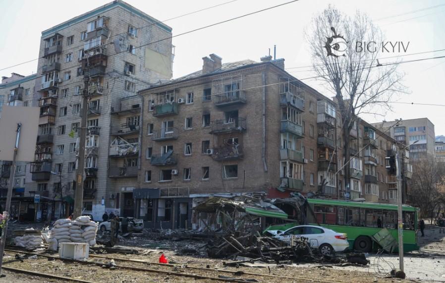 Понад 70 житлових будинків у Києві пошкоджено або зруйновано внаслідок обстрілів