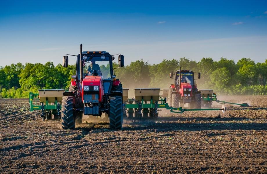 Гаряча пора: на Київщині почалася посівна кампанія