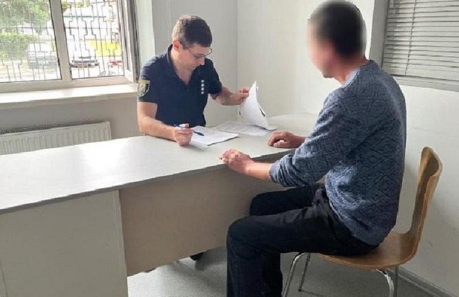 У Києві судитимуть чоловіка за систематичне насильство над тещею
