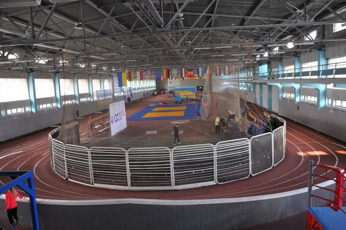Олімпійський фаховий коледж імені Івана Піддубного тепер буде зі світлом, навіть спортзали та гуртожиток