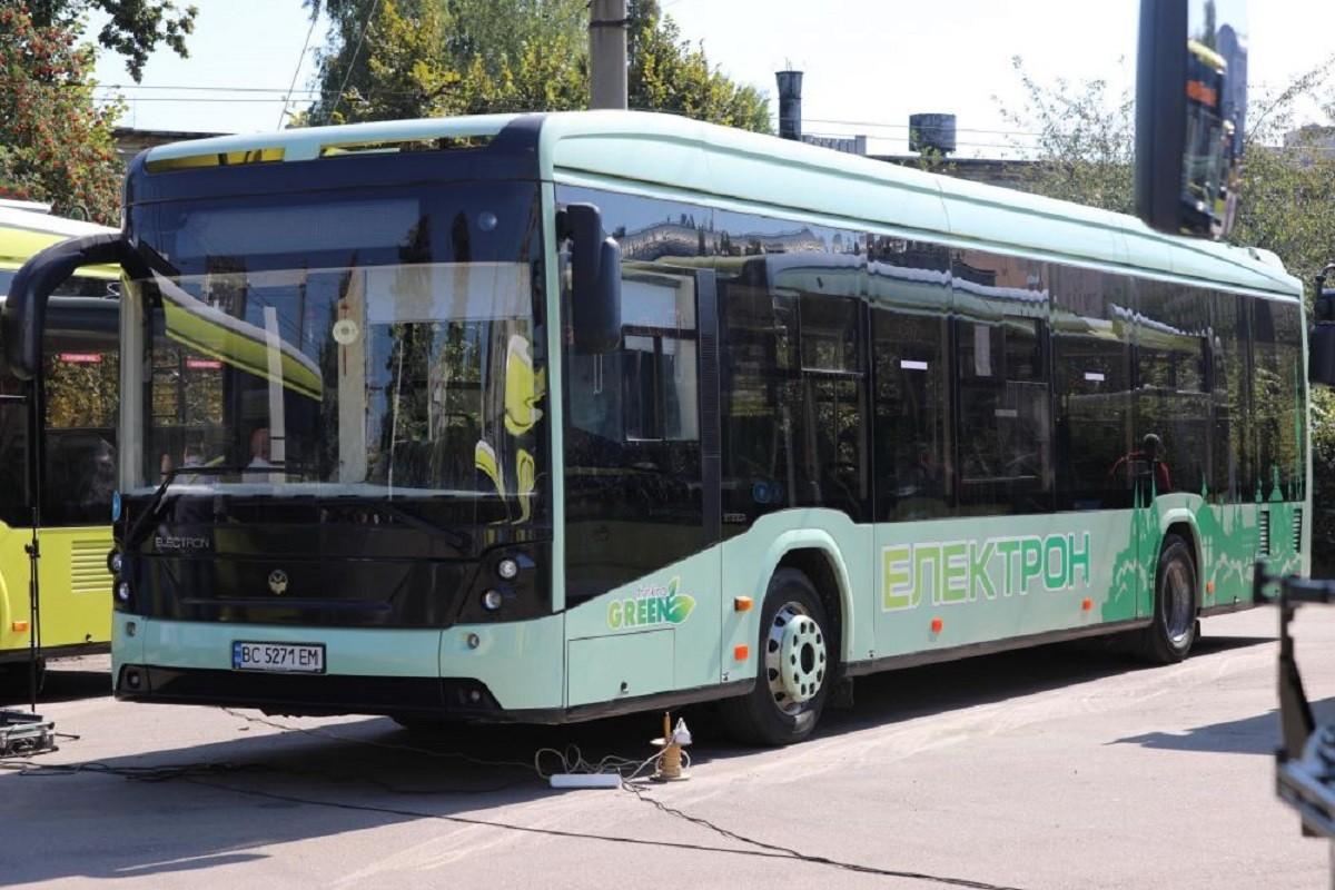Всупереч блекауту: парламентарі намірені випустити на маршрути Києва електробуси