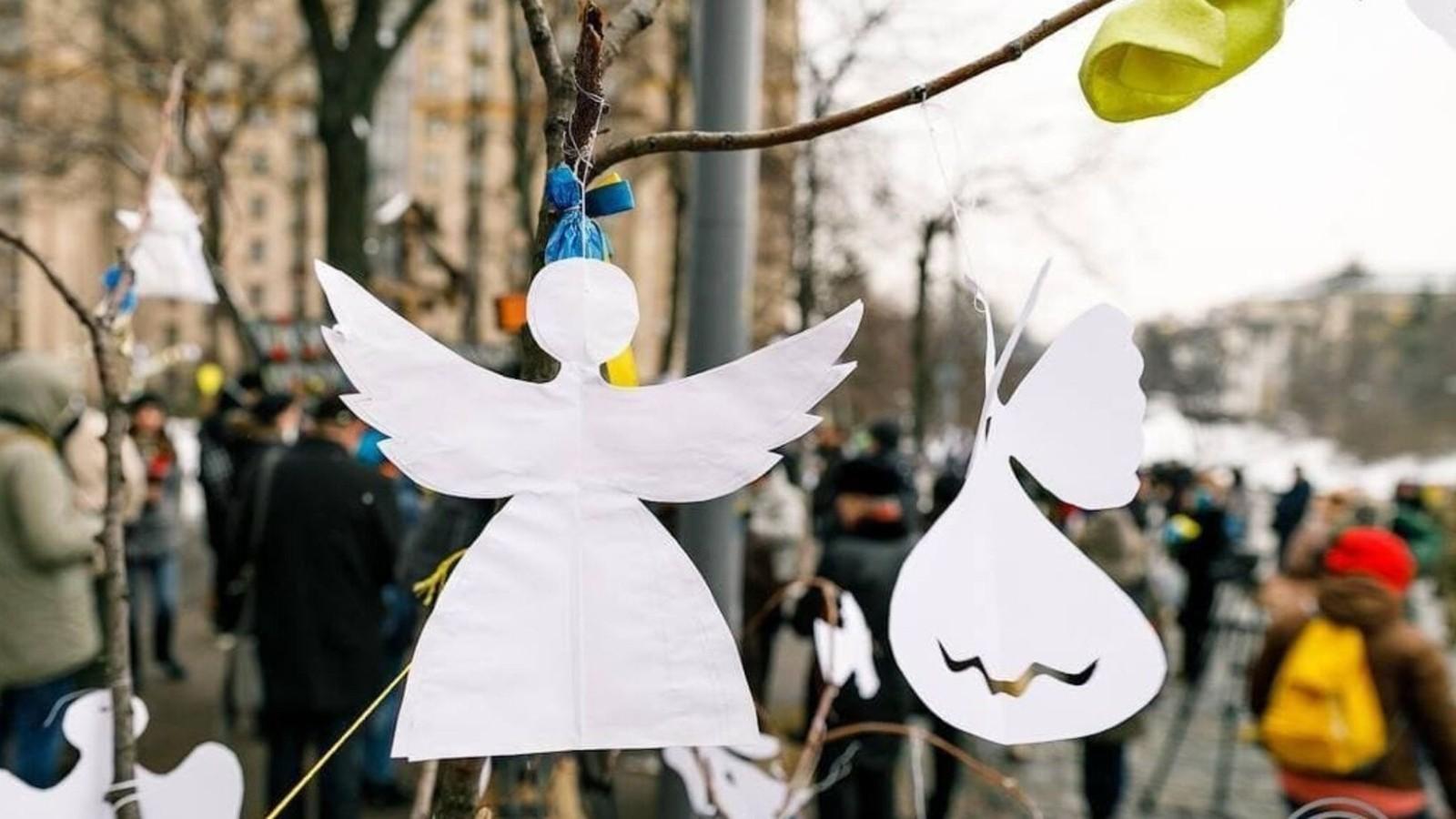 Де б ми не були: на всіх континентах вшанують Героїв Небесної Сотні