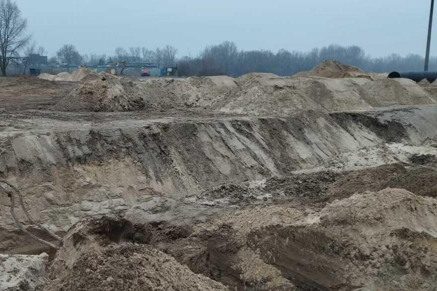 На заповідній землі Києва розпочали незаконне будівництво