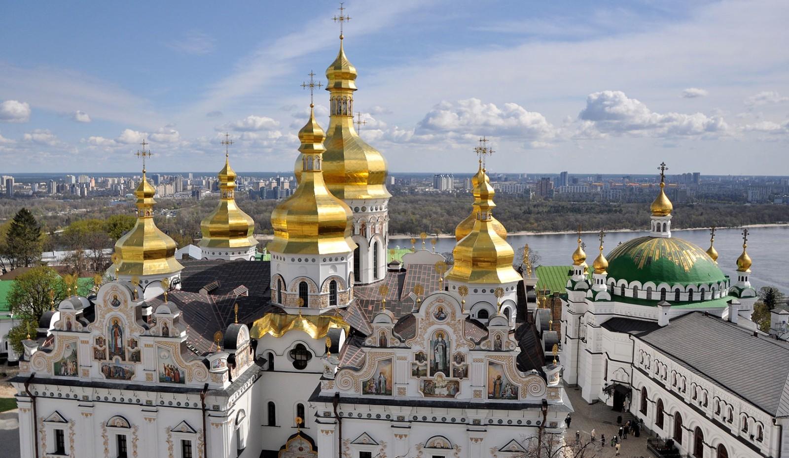 Верховний суд України зобов’язав УТОПІК піти з Лаври