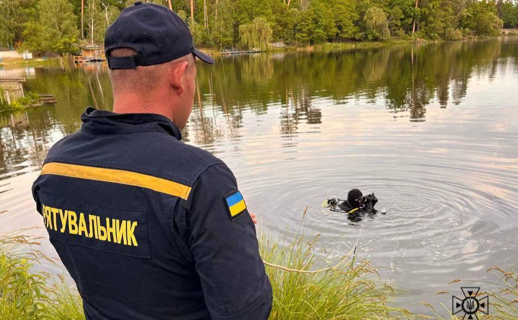 У Києві на водоймі загинув юнак