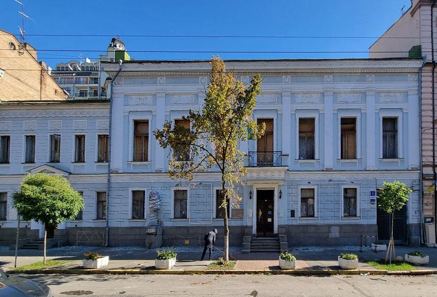 Реставрація Київської картинної галереї коштуватиме 10 млн грн