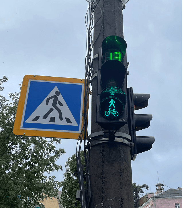 Кияни витратять на світлофор майже три мільйони гривень