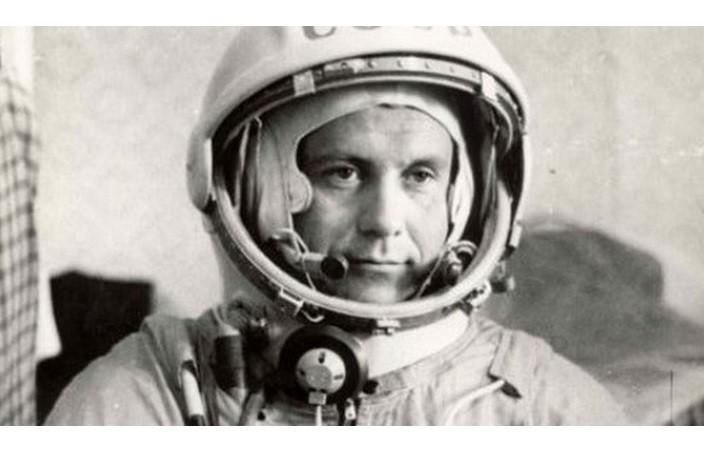 Перший українець в космосі: 93 роки тому на Київщині народився Павло Попович