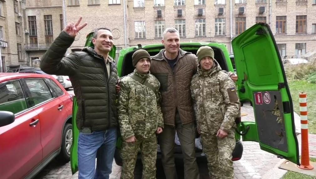 Володимир Кличко відправив на передову партію установок РЕБ