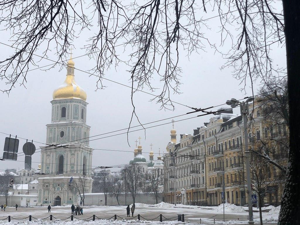 У столиці “ввели в обіг” колекційну євробанкноту «0 євро» із Софійським собором