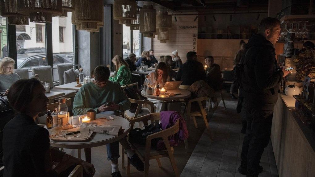 Коли повернуться  «класичні» графіки відключень електроенергії у Києві — прогноз від Yasno