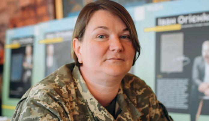 Потік емоцій від тривоги до ейфорії під час повернення з полону є великим стресом – психолог
