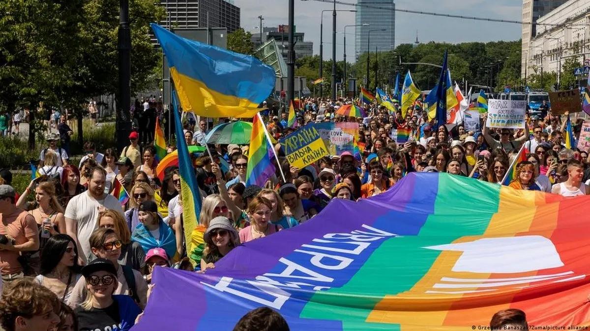 ПЦУ засудила проведення «КиївПрайд Парк» біля Михайлівського собору, назвавши це «антицерковною провокацією»