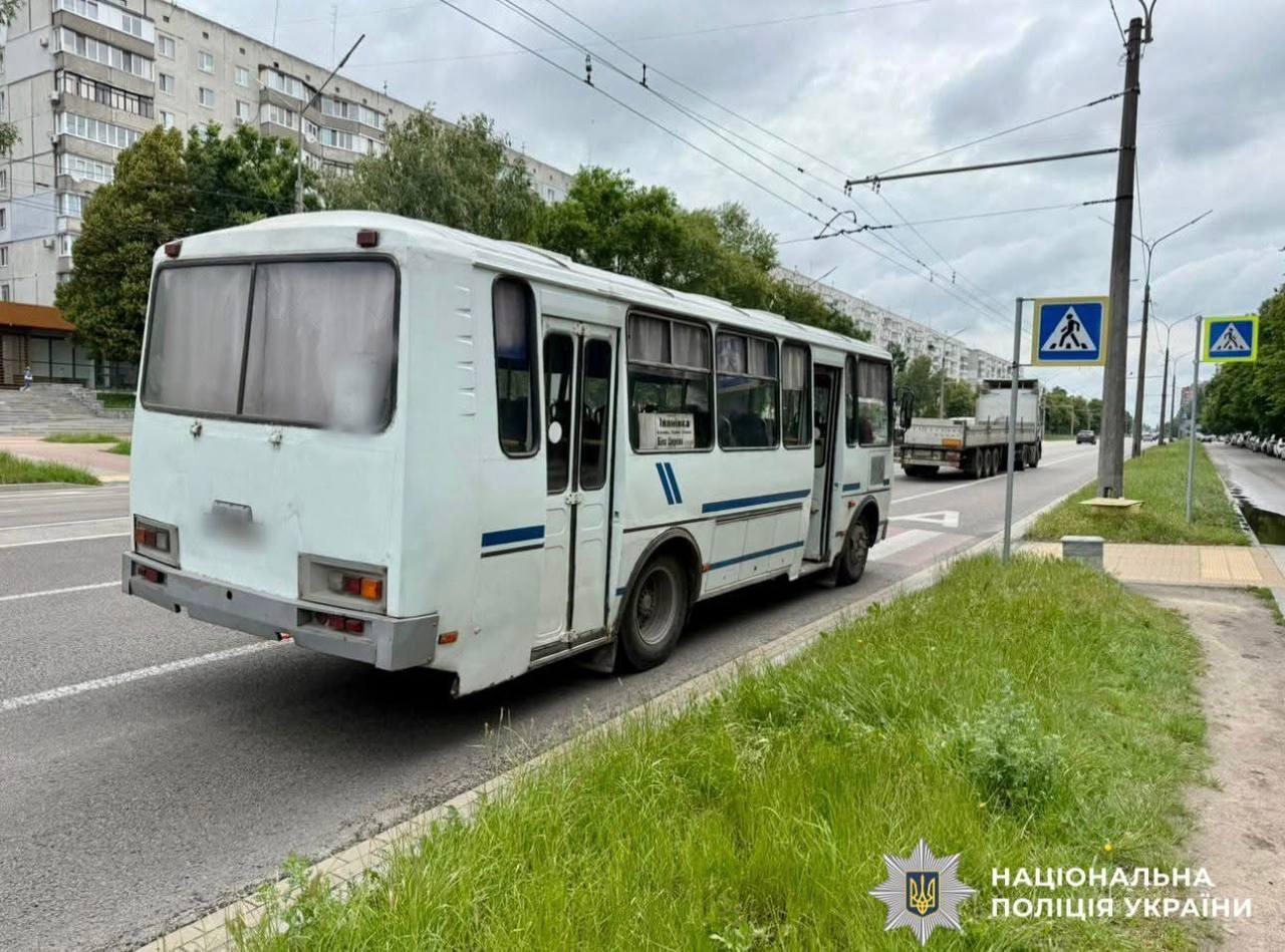 У Білій Церкві з автобуса випала пасажирка