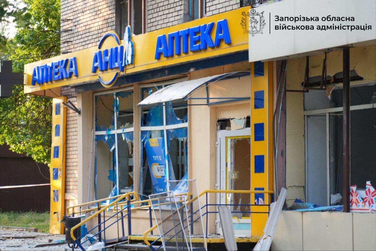 Російські “Шахеди” атакували Запоріжжя: Зруйновано відділення “Нової пошти”, пошкоджені будинки
