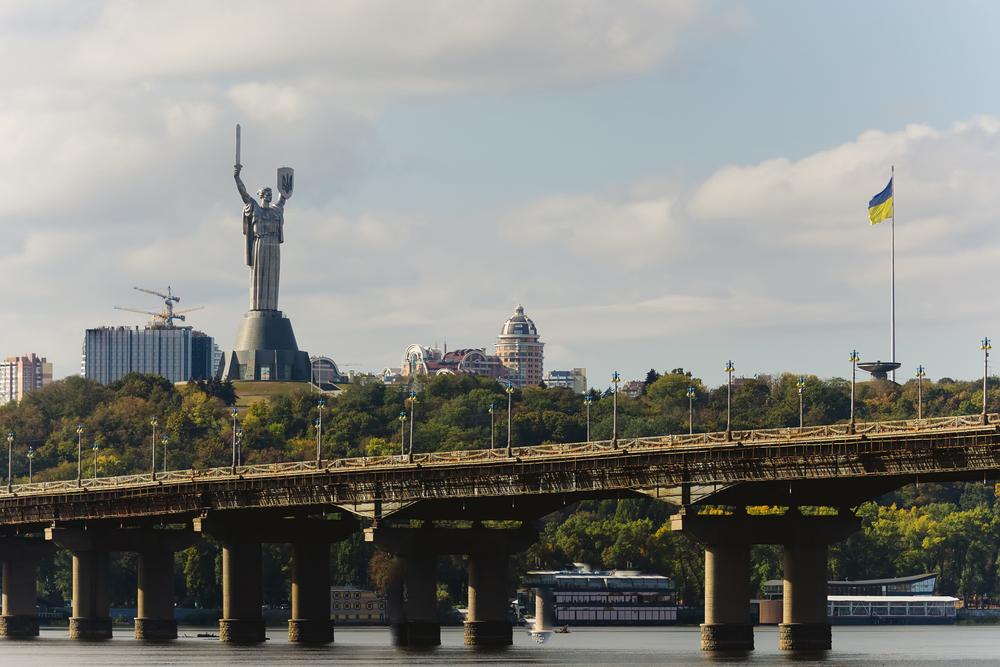 У Києві сьогодні прогнозують спеку та грози