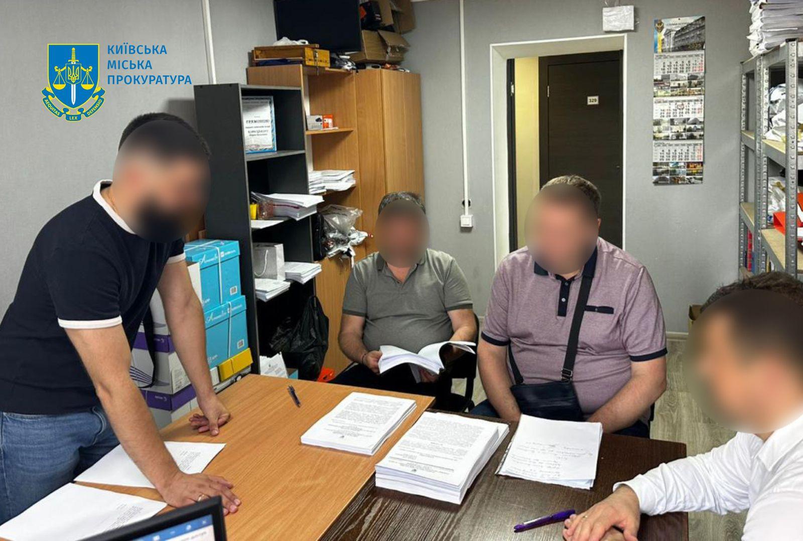 Одинадцять посадовців КМДА звинувачують у  збитках на майже 200 млн грн