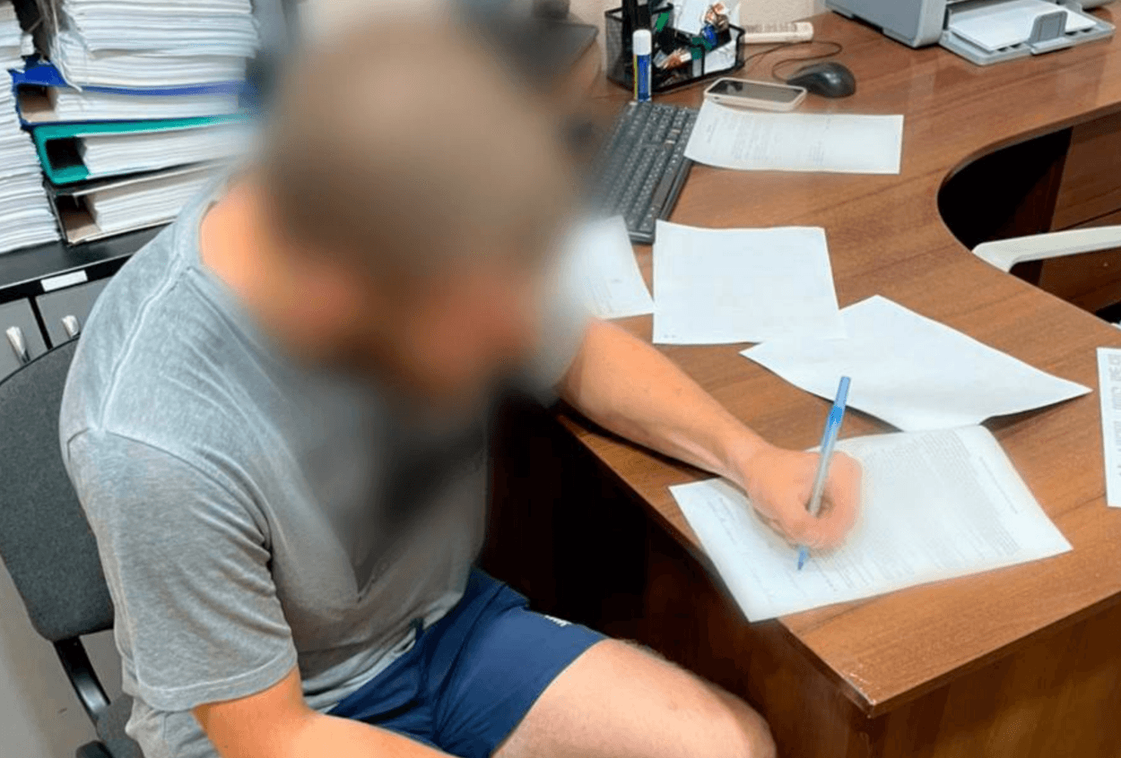 Троє п’яних молодиків побили перехожих на Хрещатику