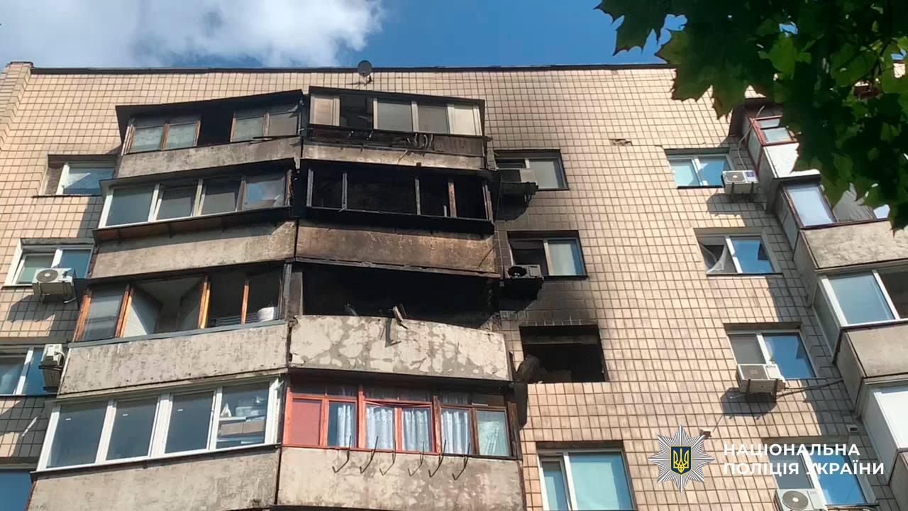 Вибух у квартирі на Дарниці: спочатку був підпал дверей до помешкання сусідів (відео)