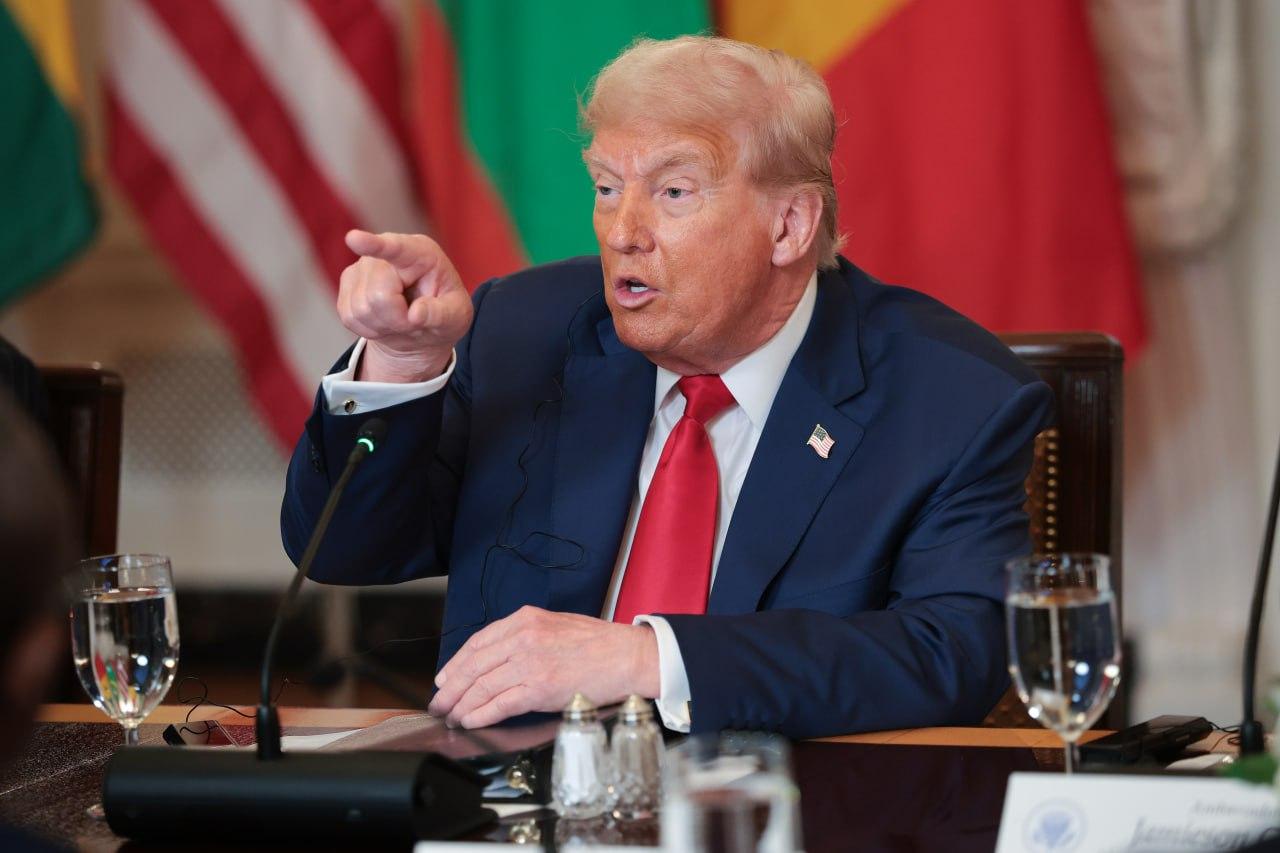 Трамп пригрозив санкціями, якщо переговори з путіним на Алясці будуть невдалими