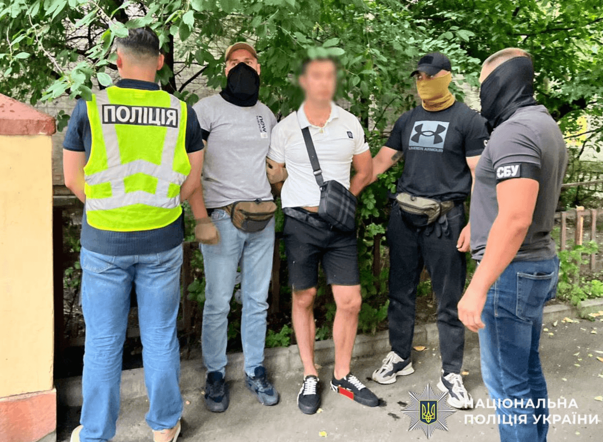 Киянин взяв з призовника 18 тис. дол. за шлях до Молдови в обхід пунктів пропуску