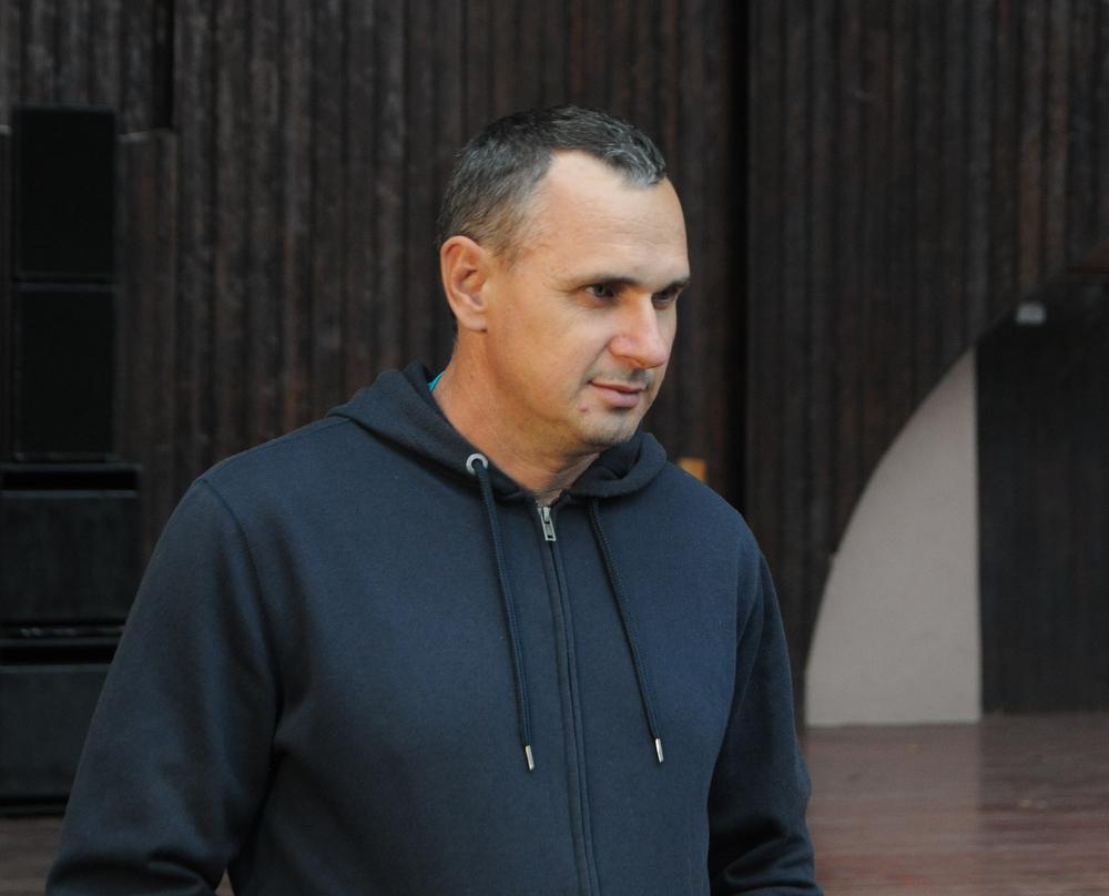 Український режисер Олег Сенцов став командиром батальйону