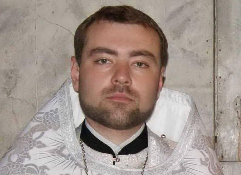 У Черкасах священик поранив сокирою працівника ТЦК
