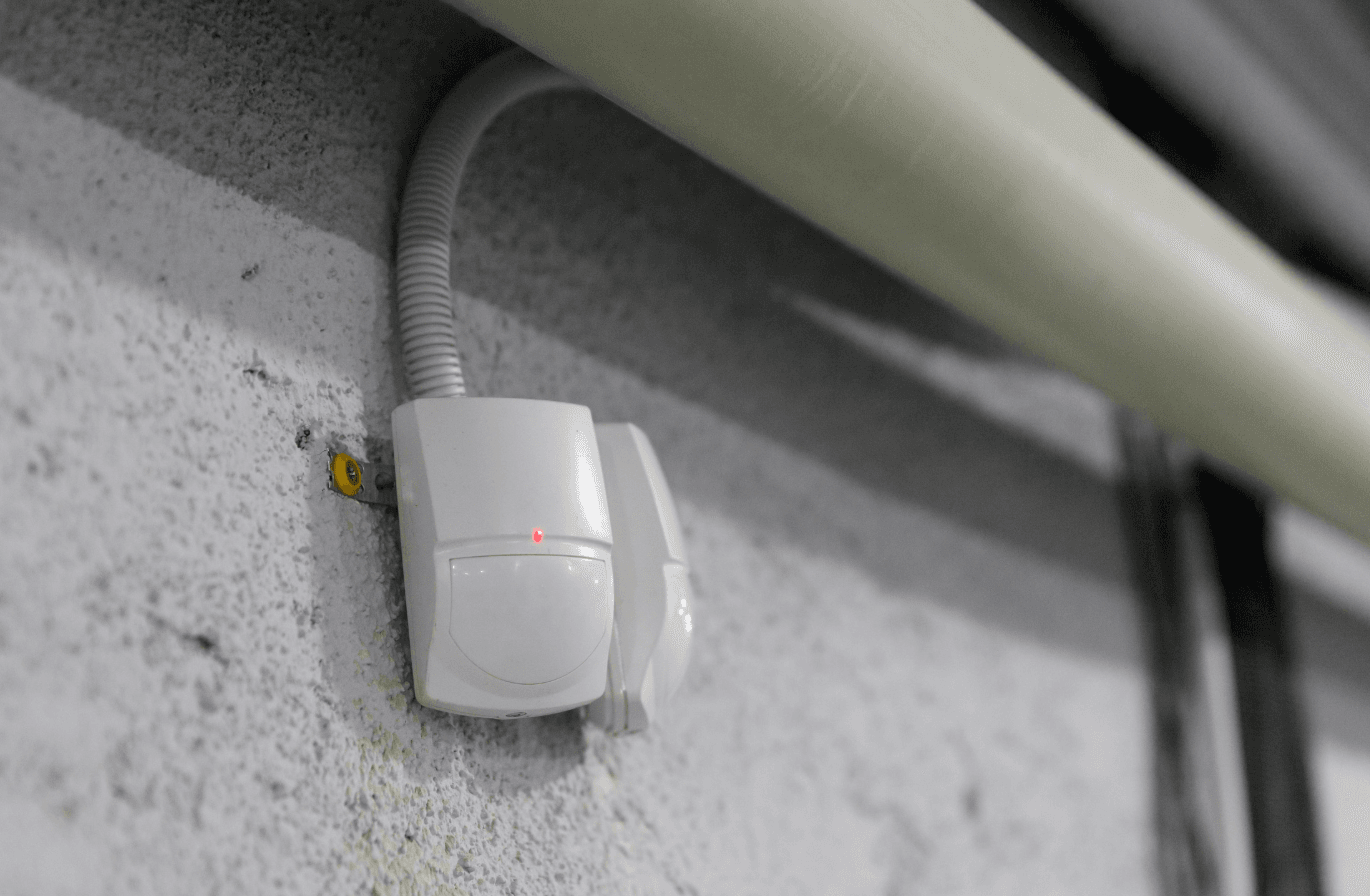 Укриття у столичних будинках обладнають «розумними» датчиками