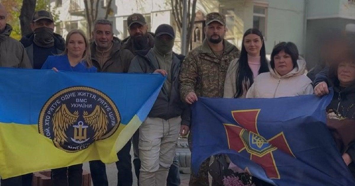 Українські розвідники евакуювали із окупованої Луганщини ветерана ЗСУ та Нацгвардійця