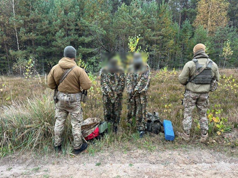 На Житомирщині спіймали двох киян в «кікіморах», які хотіли незаконно потрапити за кордон