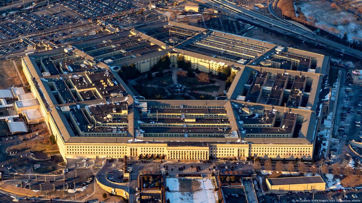 У журналістів провідних ЗМІ США конфіскували перепустки Пентагону