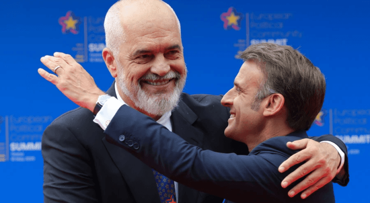 Албанський прем’єр жартома «дорікнув» Макрону за відсутність привітання з «миром»