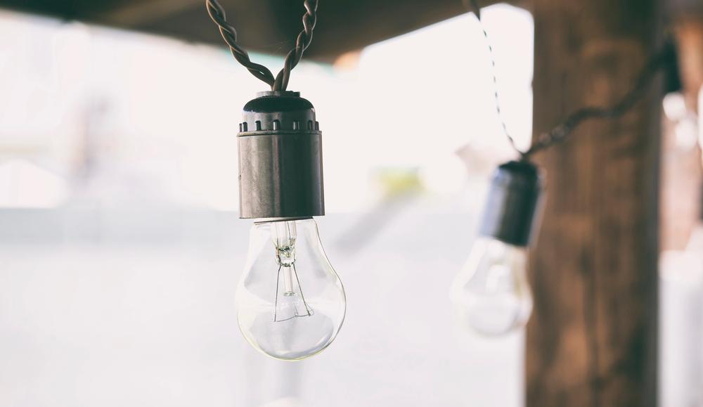 У Києві ввели аварійні відключення світла: графіки не діють