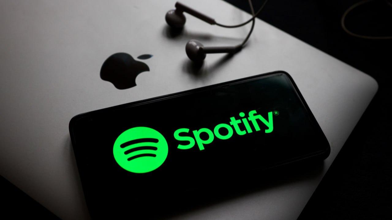 На тлі критики інвестицій в дрони: гендиректор Spotify Даніель Ек залишає посаду