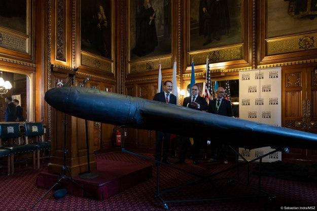 Міністр закордонних справ Польщі показав у Парламенті Британії іранський дрон «Shahed»