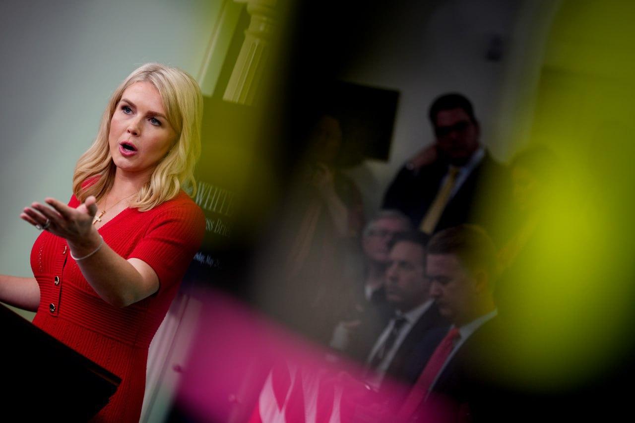 Речниця Білого дому грубо відповіла журналісту на питання про місце зустрічі Трампа з путіним