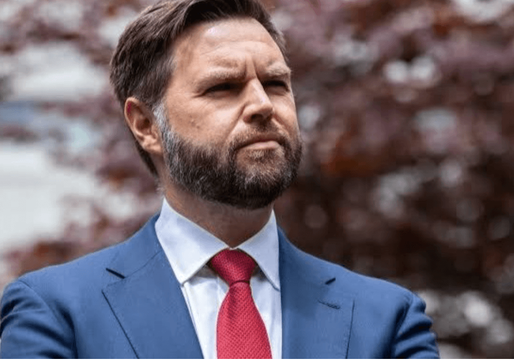 Кортеж віцепрезидента США Джей Ді Венса потрапив під уламки снаряда