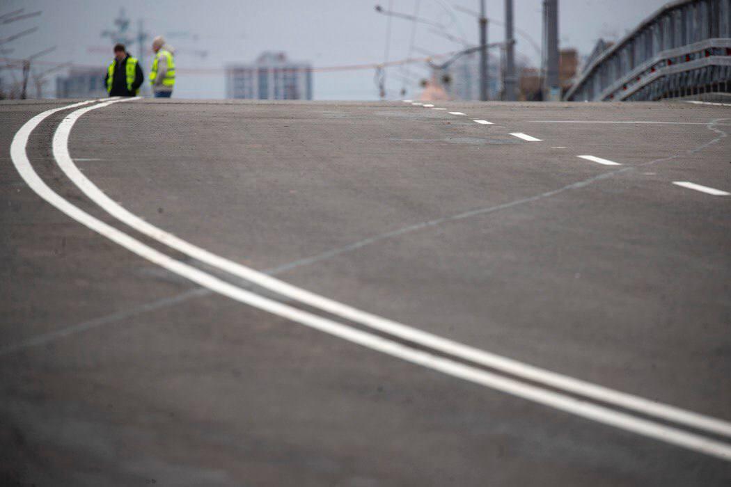 У Києві відкрили рух оновленим шляхопроводом біля метро «Дарниця»