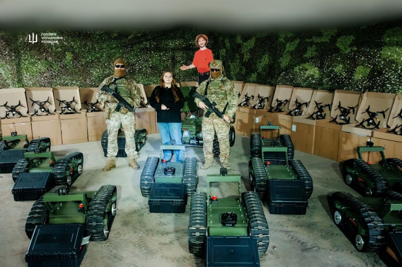 Бійці ГУР одержали допомогу від стендап-коміка Байдака на 7 млн грн: був у закордонному турі