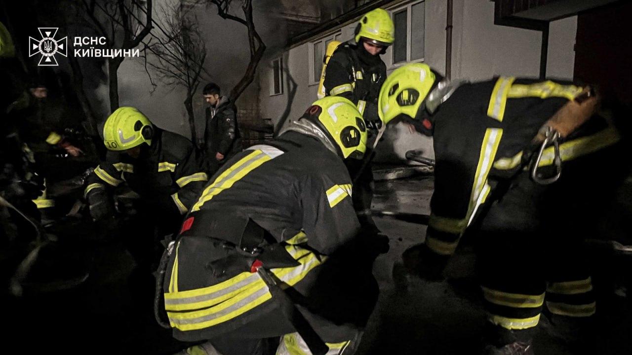 У Вишгороді чоловік, рятуючись від атаки, вистрибнув із вікна і загинув (відео)