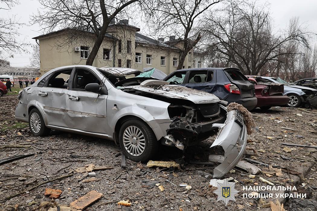 Росіяни вдарили КАБами по Запоріжжю, є поранені