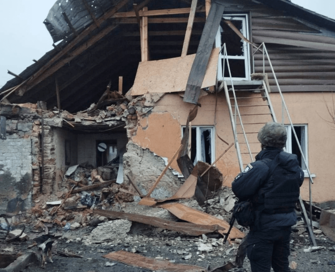 На Харківщині внаслідок ворожої атаки постраждали четверо людей, серед них – діти