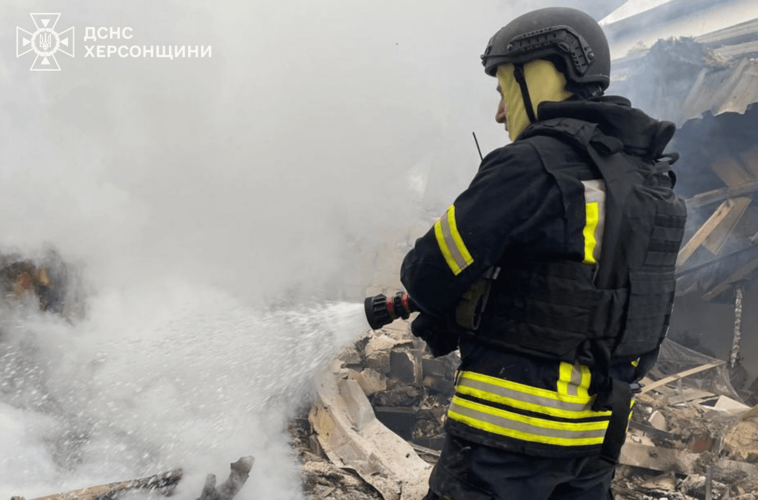 Російські війська здійснили масований обстріл Херсона: є постраждалі